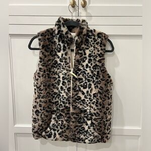 Kids Faux Fur Vest - size 14 - cheetah print - zipper - pockets - super soft